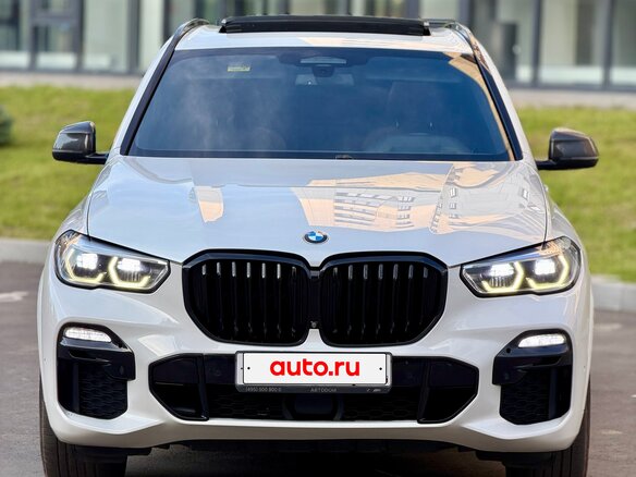 2018 BMW X5 50i IV (G05/G18), белый - вид 11