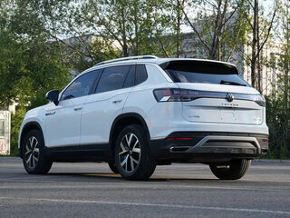 2023 Volkswagen Tayron I Рестайлинг, белый, 1799100 рублей, вид 4