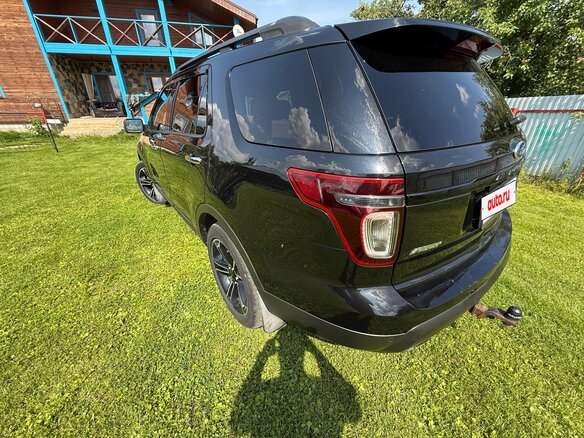2015 Ford Explorer Sport V, чёрный, 2350000 рублей - вид 2