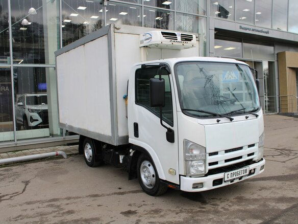 2011 Isuzu Elf (N-series), белый, 725000 рублей - вид 2