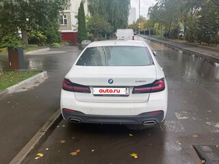 2021 BMW 5 серии Long 525Li VII (G30/G31/G38) Рестайлинг, белый, 4450000 рублей, вид 3