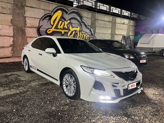 2020 Toyota Camry VIII (XV70), белый, 3500000 рублей, вид 2