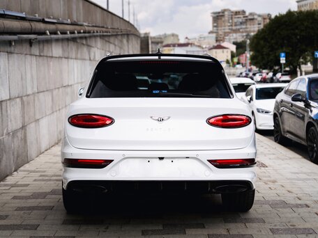 2023 Bentley Bentayga Speed I Рестайлинг, белый, 27700000 рублей, вид 5