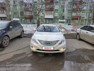2011 Hyundai Sonata VI (YF), белый, 1100000 рублей, вид 2
