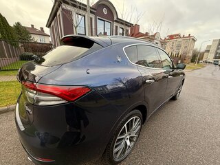 2021 Maserati Levante I Рестайлинг, синий, 3375000 рублей, вид 4
