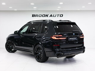 2025 BMW X7 M60i I (G07) Рестайлинг, чёрный, 17590000 рублей, вид 5