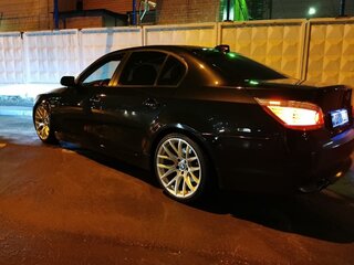 2003 BMW 5 серии 530i V (E60/E61), чёрный, 880000 рублей, вид 4