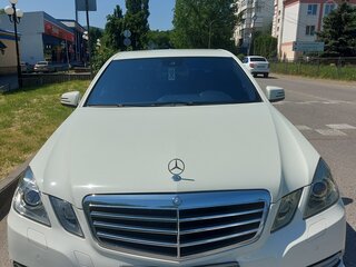 2011 Mercedes-Benz E-Класс 200 7G-Tronic IV (W212, S212, C207), белый, 1650000 рублей, вид 2