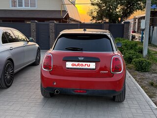 2020 Mini Hatch Cooper III (F55/F56) Рестайлинг, оранжевый, 1900000 рублей, вид 3