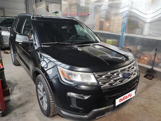 2018 Ford Explorer V Рестайлинг 2, чёрный, 2500000 рублей, вид 2