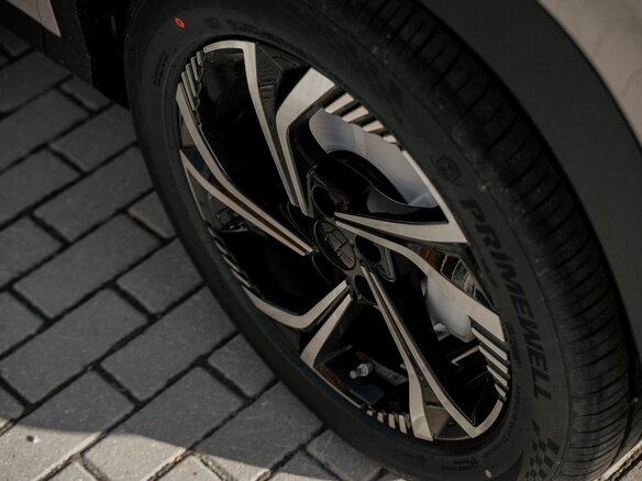 2025 Geely Cityray, серебристый, 2909990 рублей - вид 25
