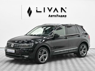 2018 Volkswagen Tiguan II, чёрный, 2485000 рублей, вид 3