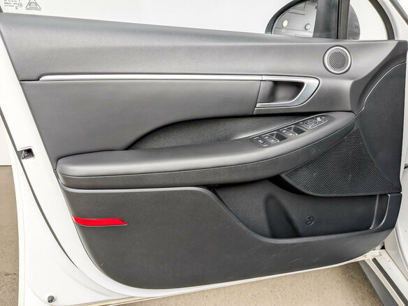 2020 Hyundai Sonata VIII (DN8), белый, 1875000 рублей - вид 18