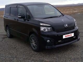 2010 Toyota Voxy II (R70) Рестайлинг, чёрный, 1590000 рублей, вид 2