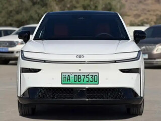 2026 Toyota bZ3X 58.3 kWh, белый, 2555700 рублей, вид 2