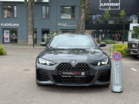 2025 BMW 4 серии Gran Coupe 430i xDrive G22, G23, G26 Рестайлинг, серебристый, 7090000 рублей, вид 2