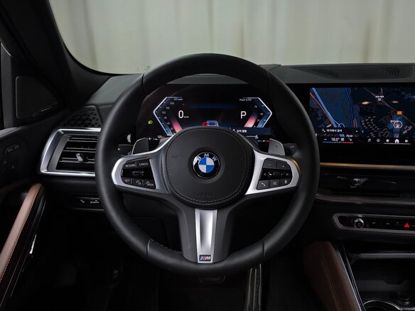 2025 BMW X6 40i III (G06) Рестайлинг, серебристый - вид 18