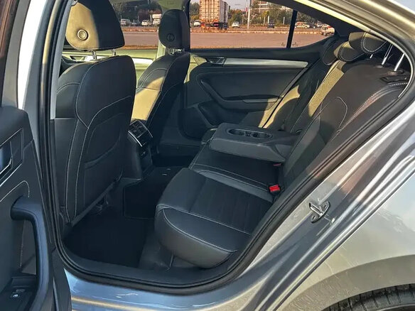2023 Skoda Superb III Рестайлинг, серый, 1780700 рублей - вид 14
