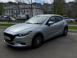 2016 Mazda Axela III Рестайлинг, серебристый, 1000000 рублей, вид 1