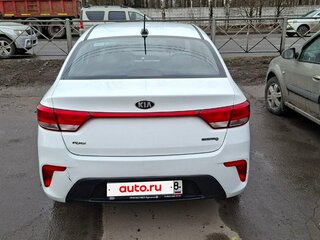 2019 Kia Rio IV, белый, 800000 рублей, вид 2