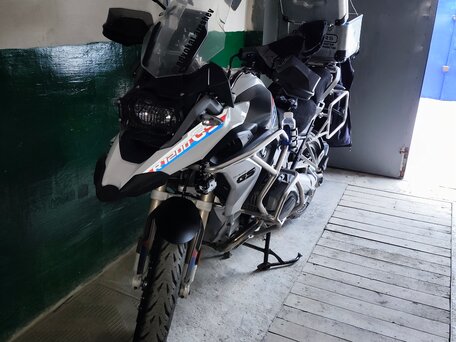 2017 BMW R 1200 GS, белый, 1250000 рублей, вид 4