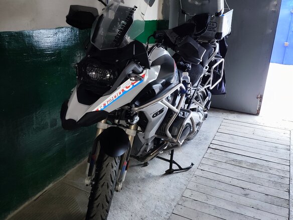 2017 BMW R 1200 GS, белый, 1200000 рублей - вид 3
