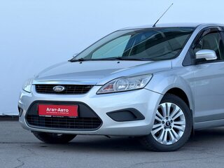 2011 Ford Focus II Рестайлинг, серебристый, 672000 рублей, вид 2