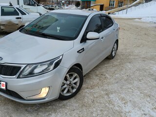 2012 Kia Rio 5-speed III, серебристый, 769999 рублей, вид 3