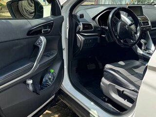 2018 Mitsubishi Eclipse Cross I, белый, 1900000 рублей, вид 4
