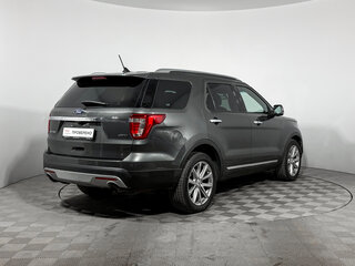 2017 Ford Explorer V Рестайлинг, серый, 2060000 рублей, вид 5