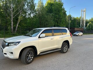 2017 Toyota Land Cruiser Prado 150 Series Рестайлинг 2, белый, 4999999 рублей, вид 2