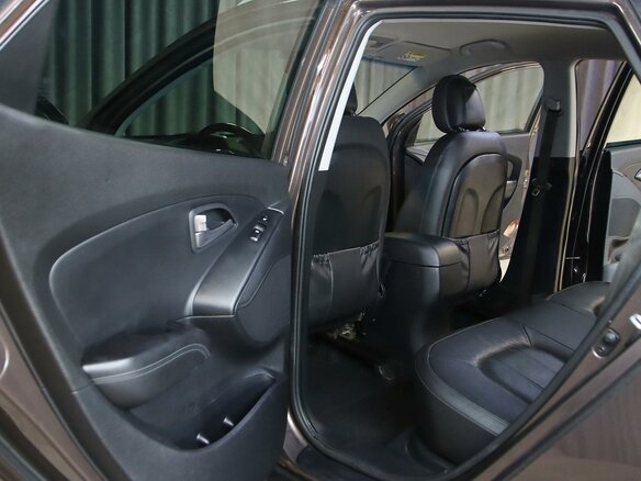 2013 Hyundai ix35 I Рестайлинг, коричневый, 1099000 рублей - вид 5
