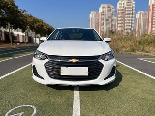 2021 Chevrolet Onix II, белый, 900000 рублей, вид 3