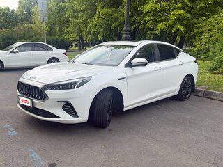 2023 JAC J7 I, белый, 1450000 рублей, вид 1