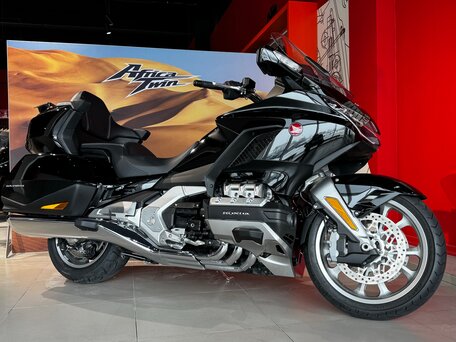 2019 Honda GL 1800 Gold Wing, чёрный, 2890000 рублей, вид 1