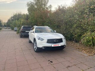 2012 Infiniti FX30d II (S51) Рестайлинг, белый, 1850000 рублей, вид 2