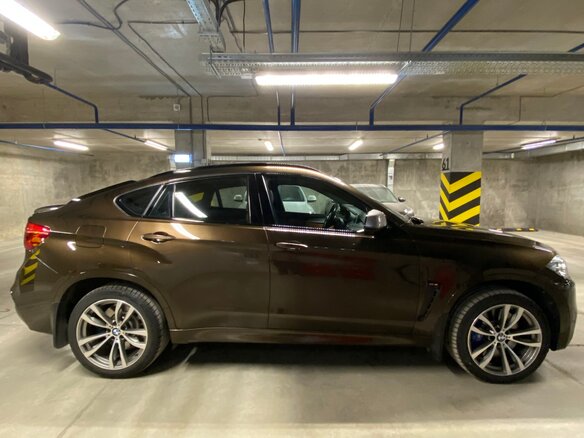 2017 BMW X6 M50d II (F16), коричневый, 4250000 рублей - вид 5