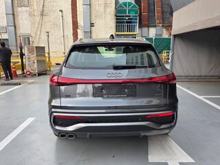 2026 Audi Q5 40 TDI III (GU), серый, 8800000 рублей, вид 5