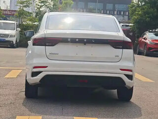 2022 Geely Emgrand II, белый, 1000121 рублей, вид 4