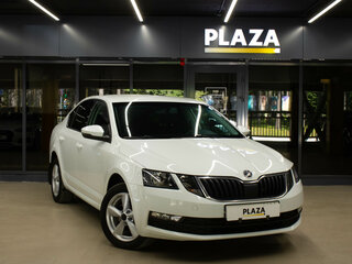 2018 Skoda Octavia III (A7) Рестайлинг, белый, 1450000 рублей, вид 2