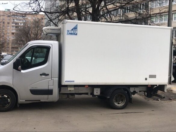 2016 Renault Master, серебристый, 3100000 рублей - вид 1
