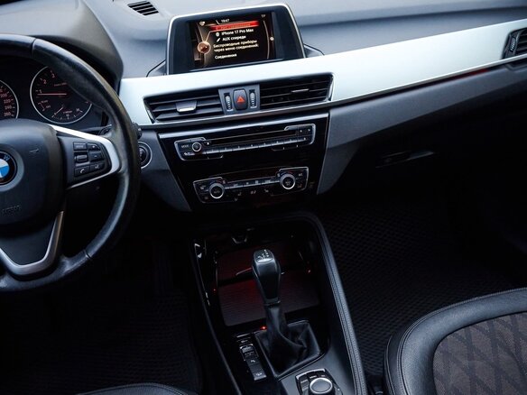 2015 BMW X1 20i xDrive II (F48), белый, 2140000 рублей - вид 13