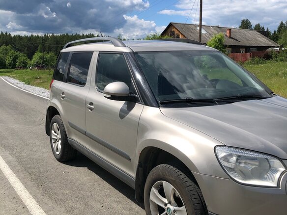 2012 Skoda Yeti I, бежевый, 650000 рублей - вид 1