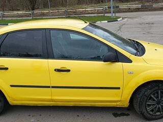 2007 Ford Focus II, жёлтый, 210000 рублей, вид 2