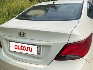 2015 Hyundai Solaris I Рестайлинг, белый, 520000 рублей, вид 2
