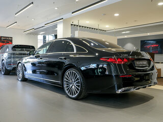 2026 Mercedes-Benz S-Класс 580 4MATIC VII (W223) Рестайлинг, чёрный, 32900000 рублей, вид 3
