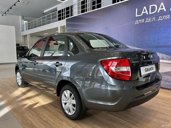 2026 Lada (ВАЗ) Granta I Рестайлинг, серый - вид 3