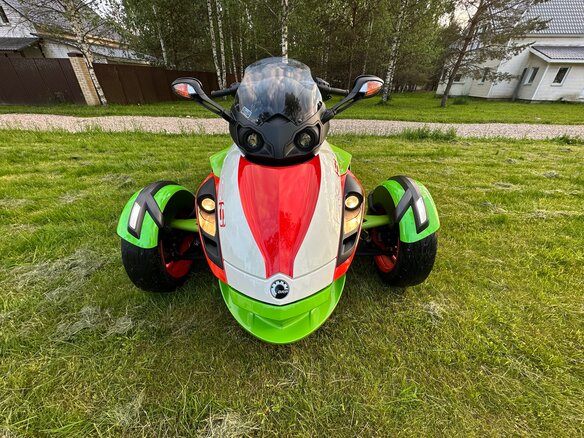 2014 BRP Can-Am Spyder, зелёный, 1245000 рублей - вид 16