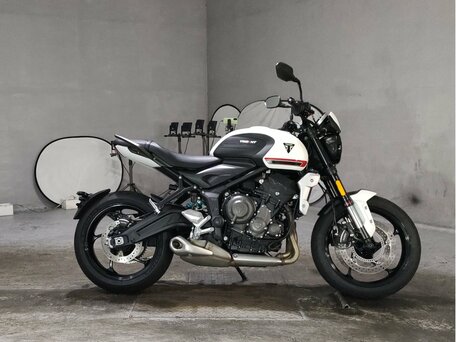 2021 Triumph Trident 660, белый, 695000 рублей, вид 1