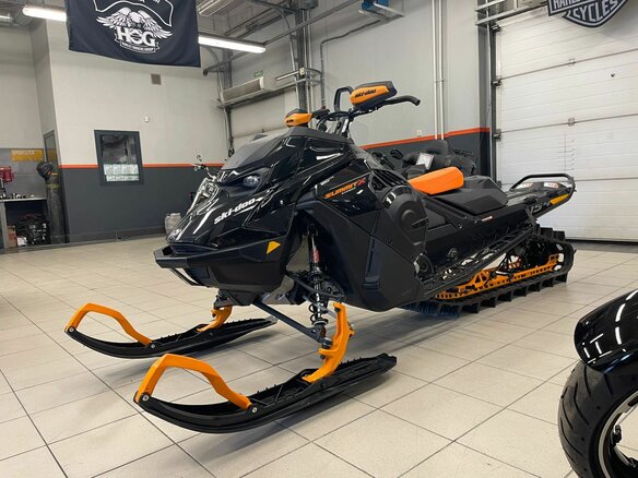 2024 BRP Ski-Doo Summit 850, чёрный, 2850000 рублей - вид 3